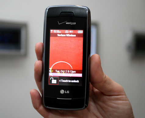 Verizon Voyager in hand